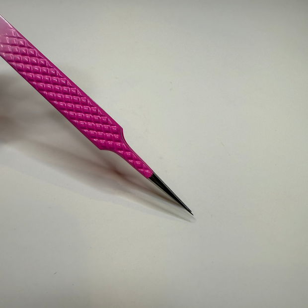 Sharp Straight Iso Tweezer