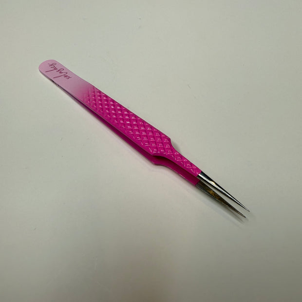 Sharp Straight Iso Tweezer