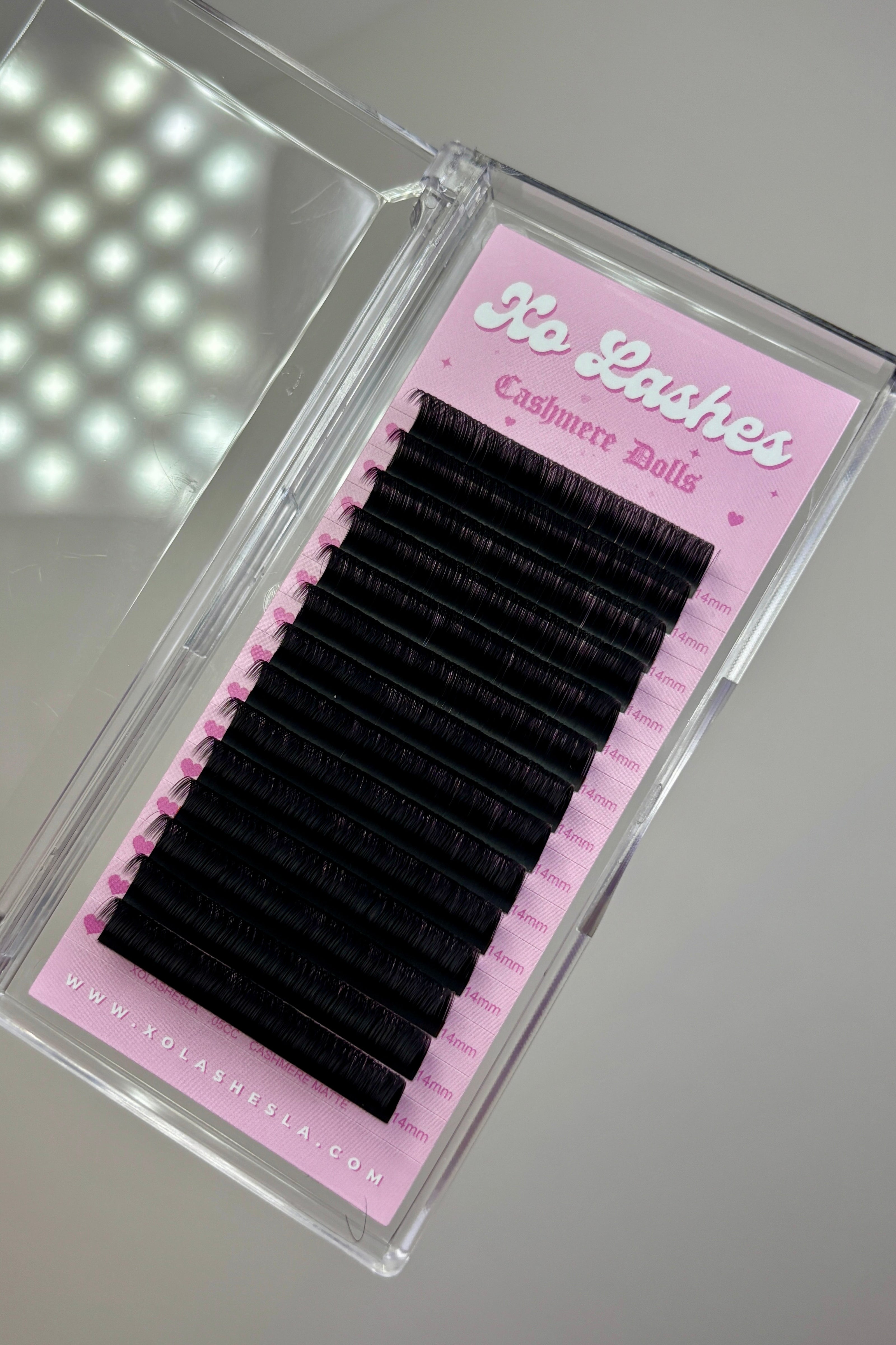 .05 Cashmere Dolls Matte Volume Single Length Trays